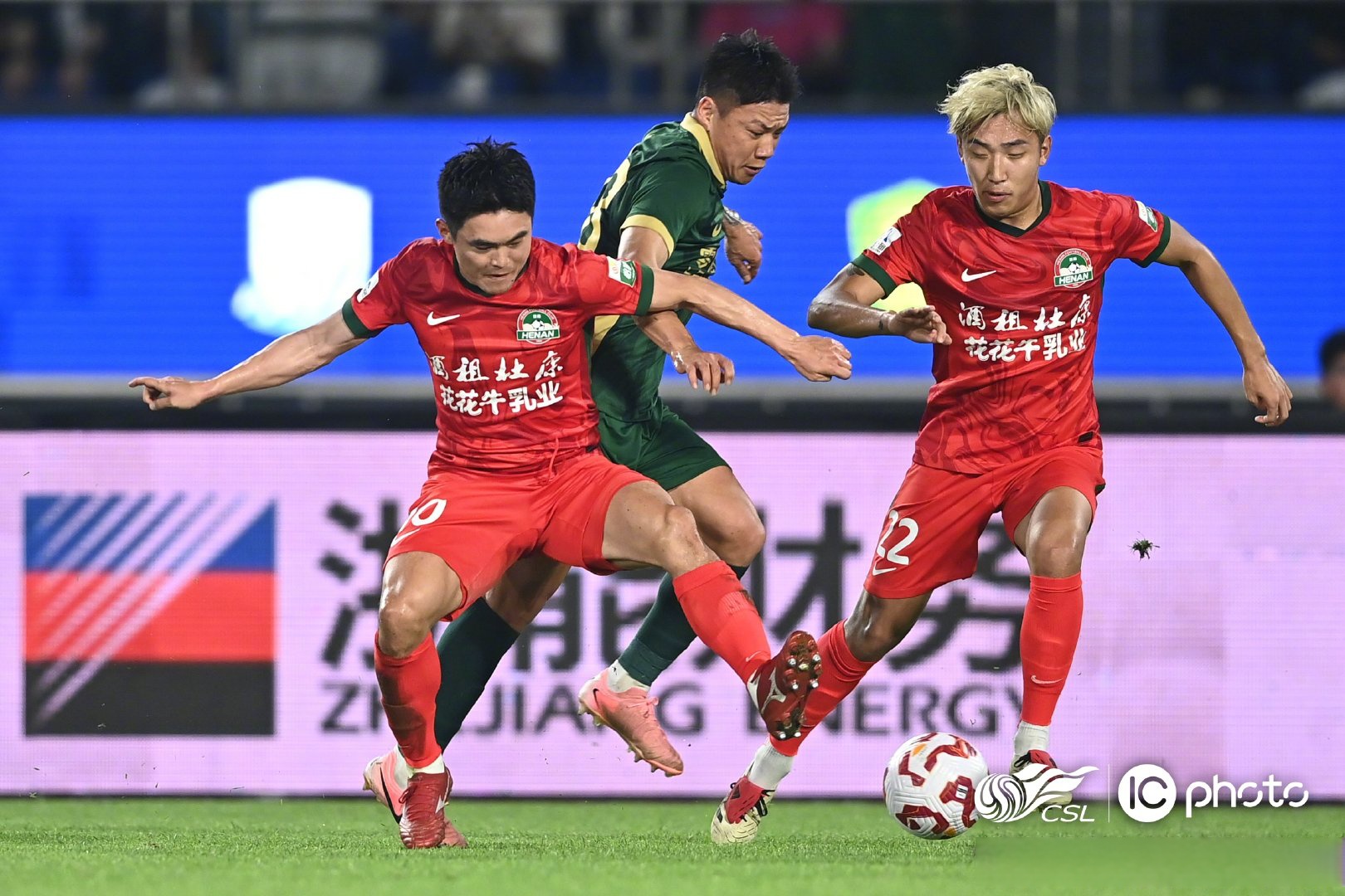  密尔沃基雄鹿队字母哥 