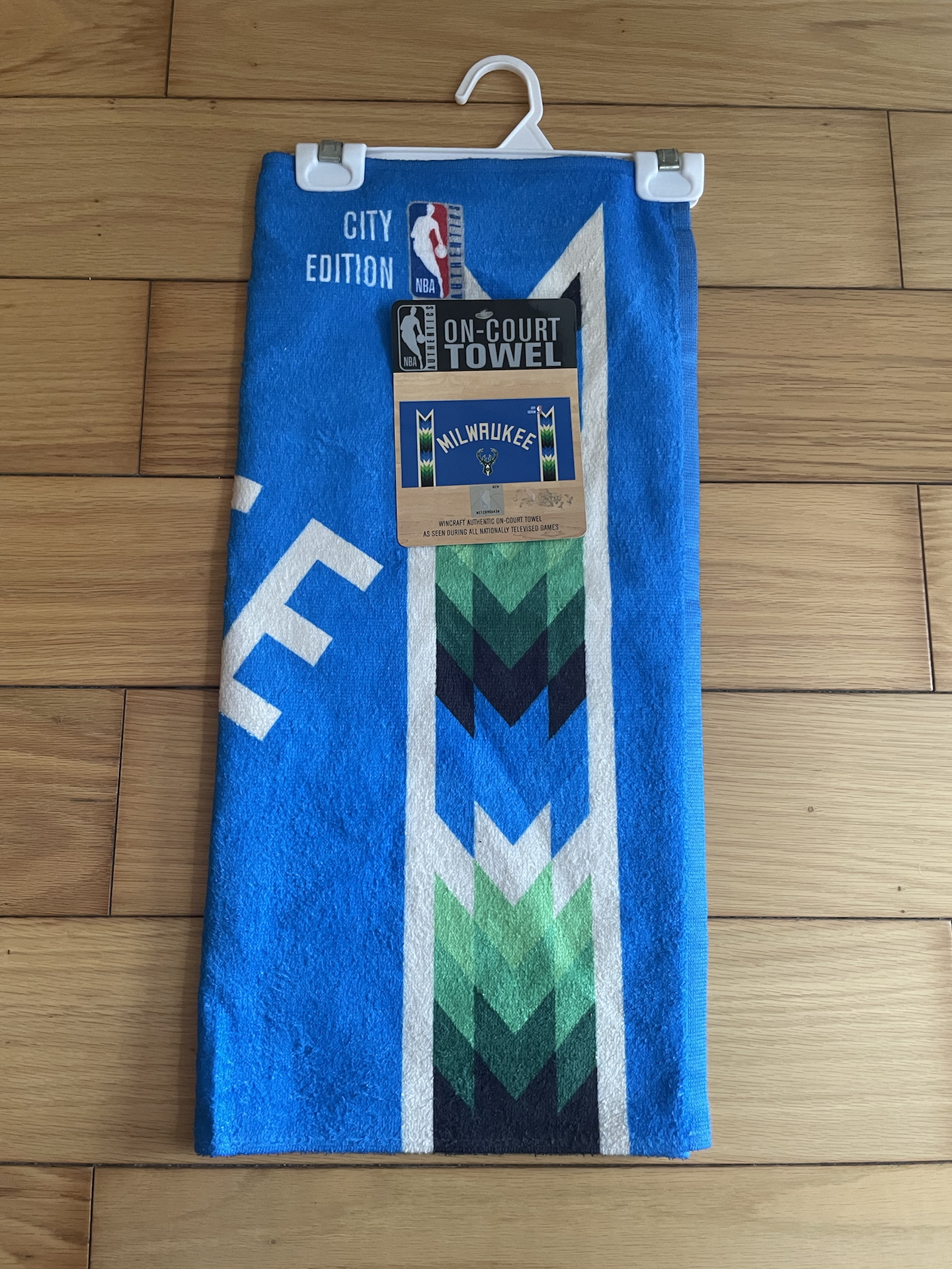 南宫28-包含全明星赛倒计时，密尔沃基雄鹿清晨门线救险，细节引发关注，底气十足，团队化学反应显著的词条